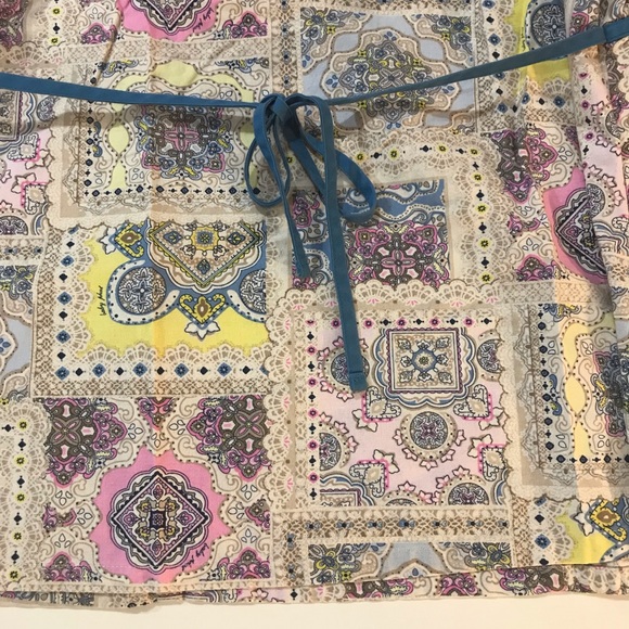 🎀 4/$15 Baby Phat Uniform Scrub Top Size L - Picture 5 of 7